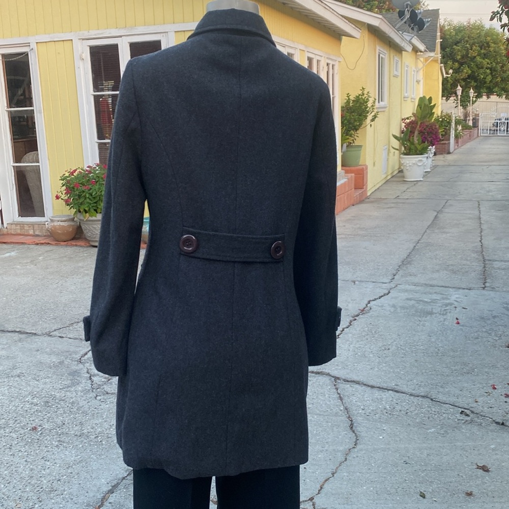 Basic Edge Cloting Gray Dress Coat - image 6